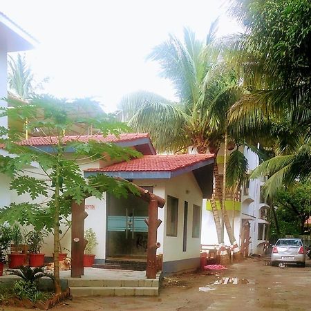 Ruturaj Inn אליבג מראה חיצוני תמונה