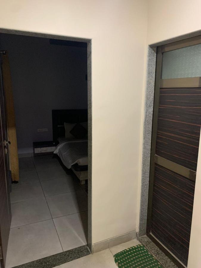 Ruturaj Inn אליבג מראה חיצוני תמונה