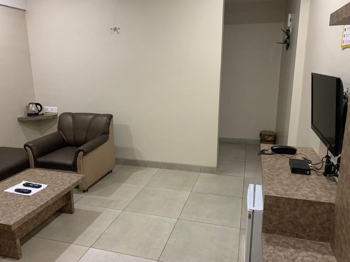 Ruturaj Inn אליבג מראה חיצוני תמונה