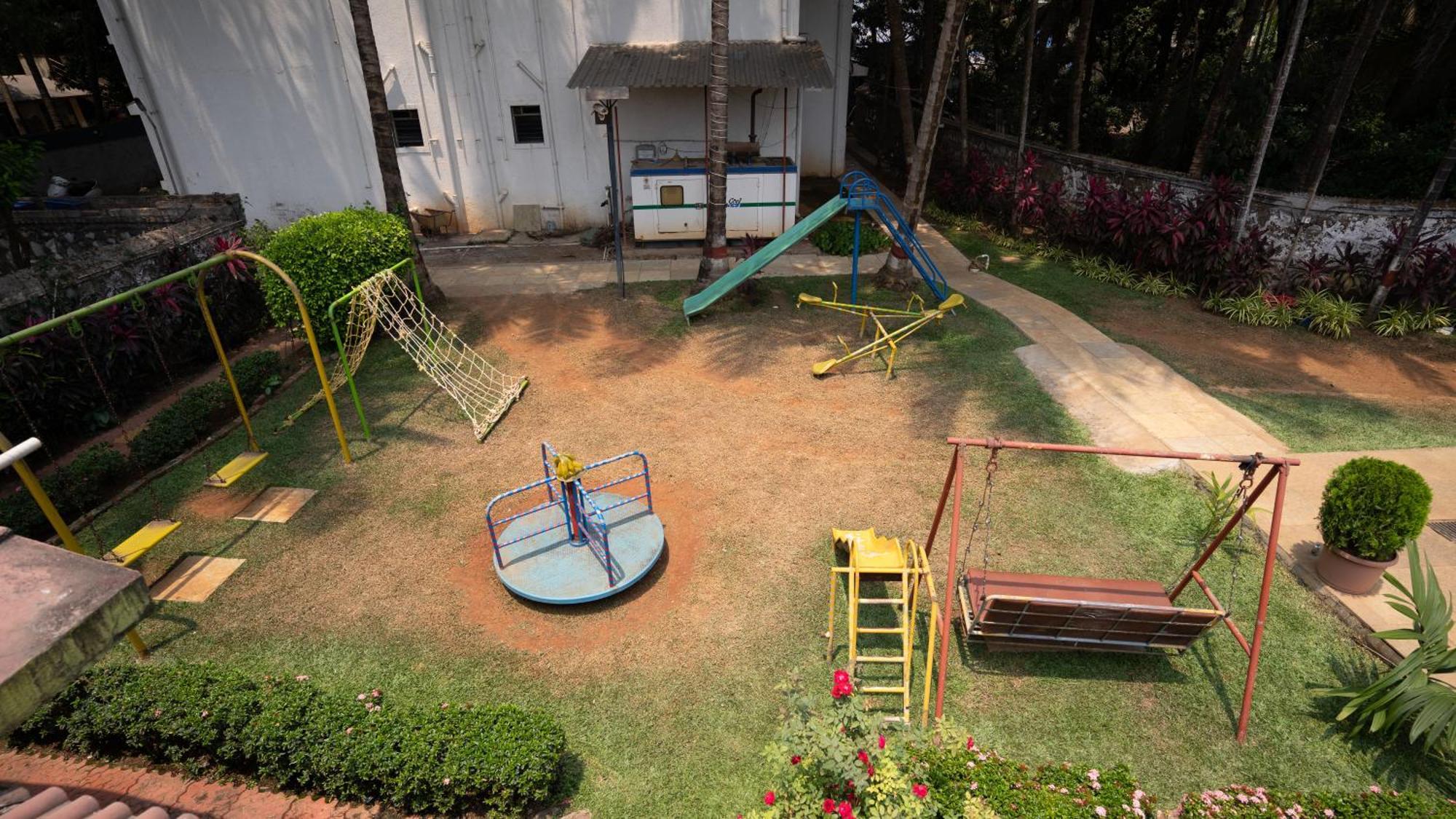 Ruturaj Inn אליבג מראה חיצוני תמונה